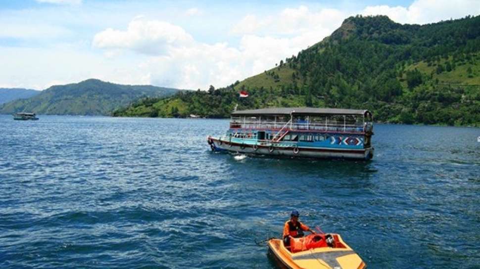 Medan Package Transportation: To Lake Toba with Ease and Comfort